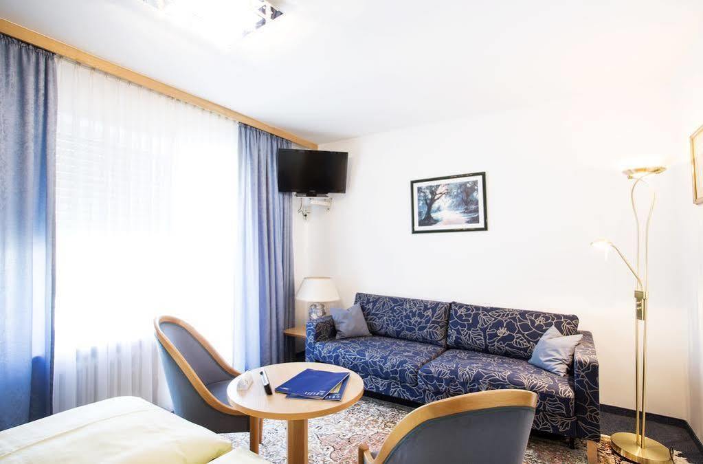 Hotel Winhart 3*